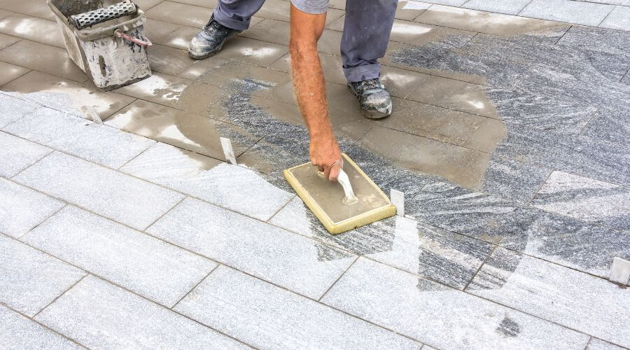 Professional gutter cleaning in Cromwell, KY